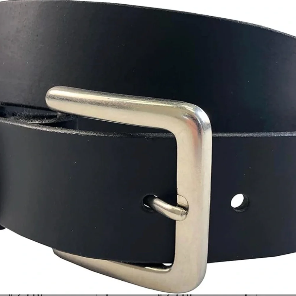 Zelikovitz Black leather belt.  NEW Size 36 for a 34 waist.